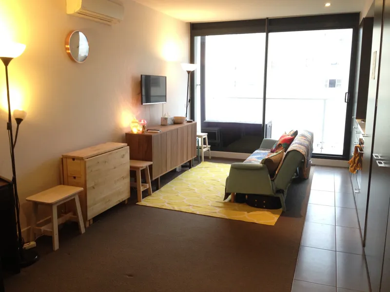 Fully Furnished Studio in the heart of South Yarra
