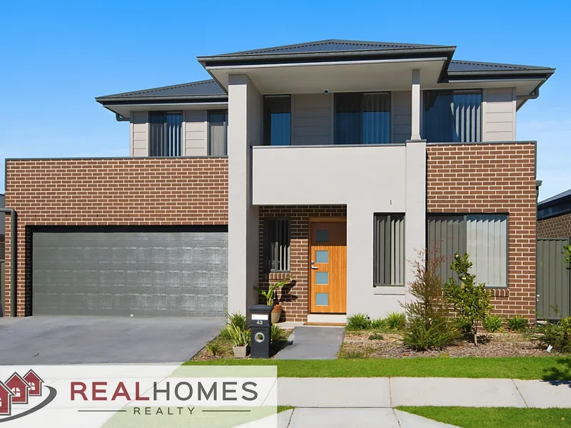 4 Bedroom Home in a Great Location!