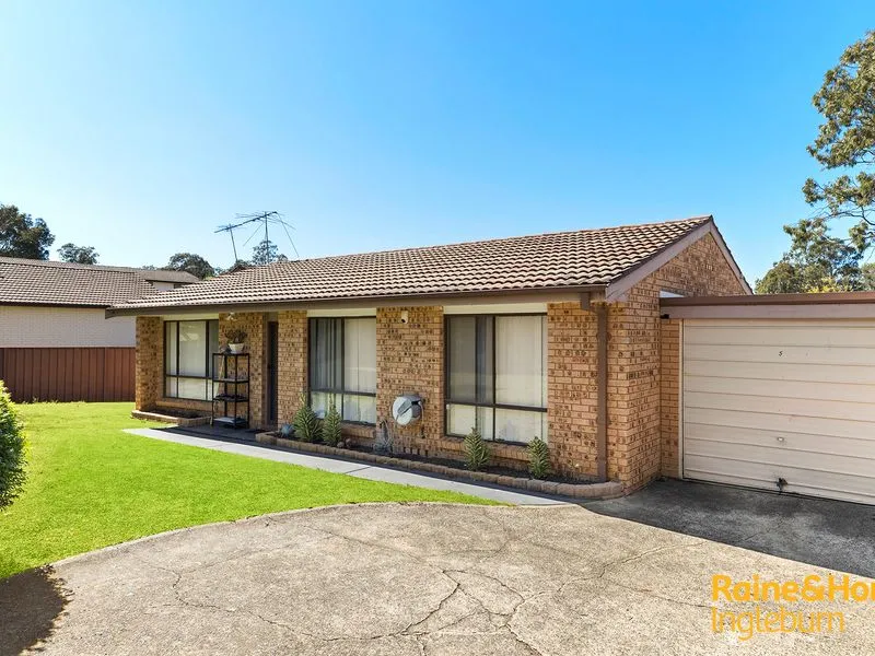 A gorgeous three bedroom villa with low strata