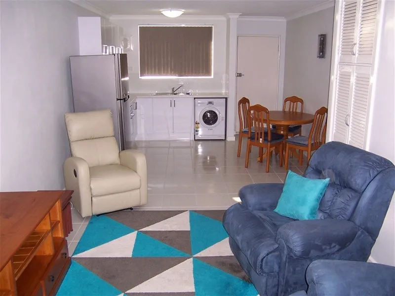 RENOVATED UNIT - LOCATION - BEACH, SHOPS and TRANSPORT