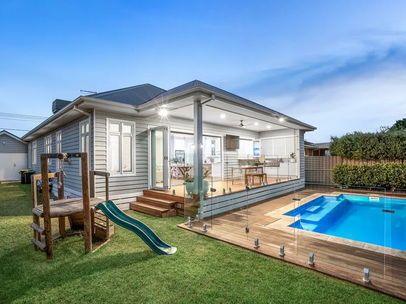 Hamptons-style Grandeur