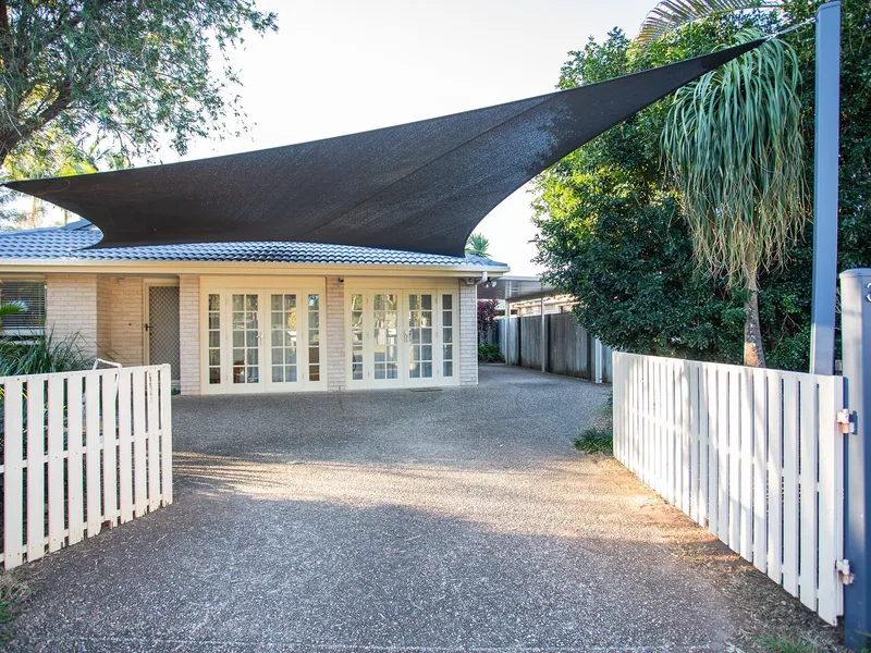 Fantastic Family Home with great multi purpose space!