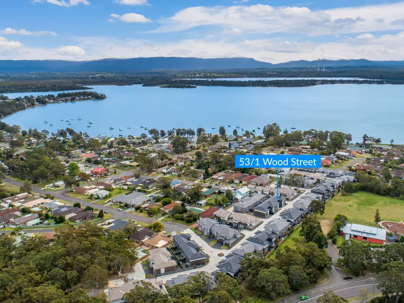 LOW MAINTENANCE LIVING BY THE LAKE