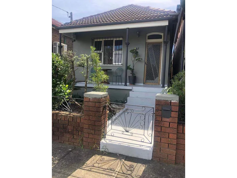 Inner West house for rent – 3bed 2bath freestanding House