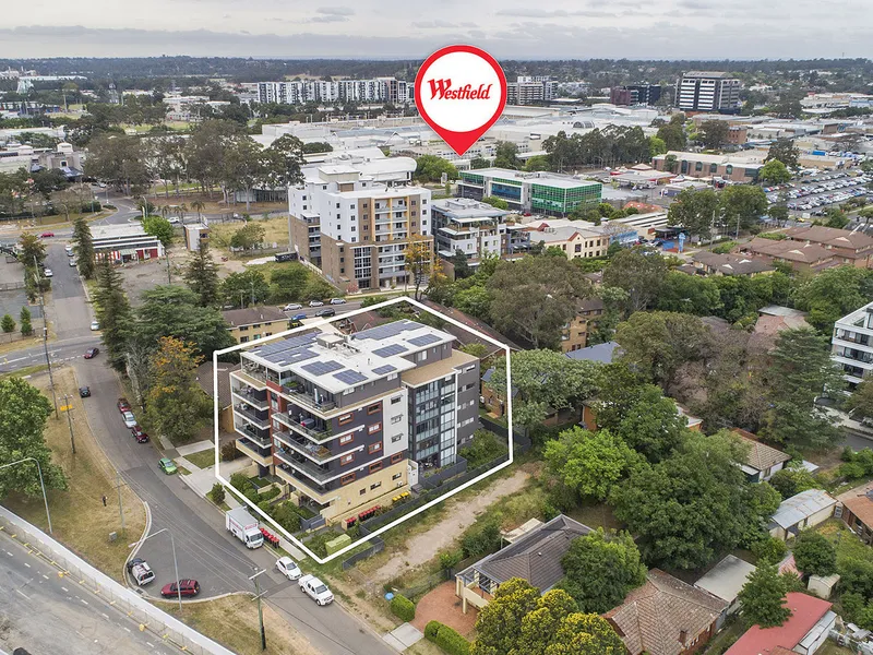 HIGH QUALITY UNIT, AWESOME LOCATION!