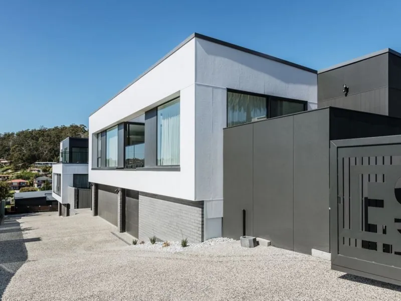 DUCHESS - Where life is