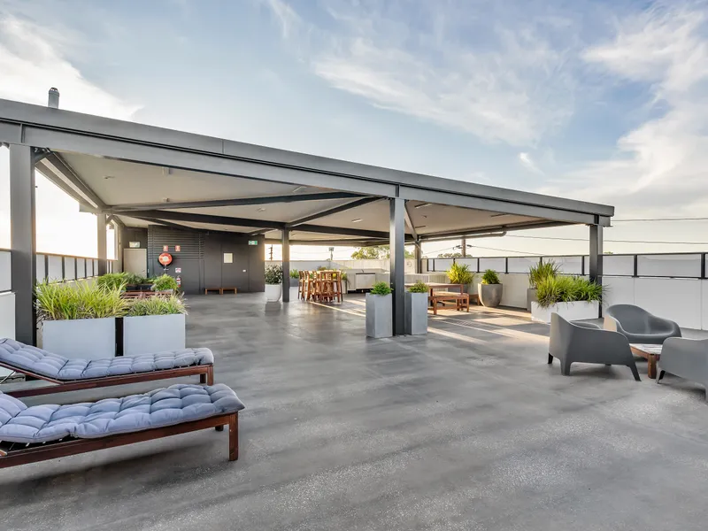 Apartment Living With Luxurious Rooftop Entertaining