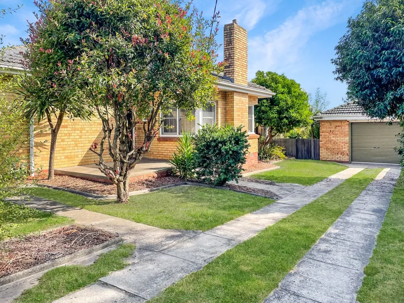 SO MUCH SPACE INSIDE AND OUT