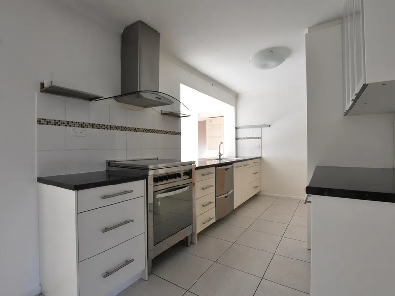 FANTASTIC HOME IN SUPERB LOCATION!