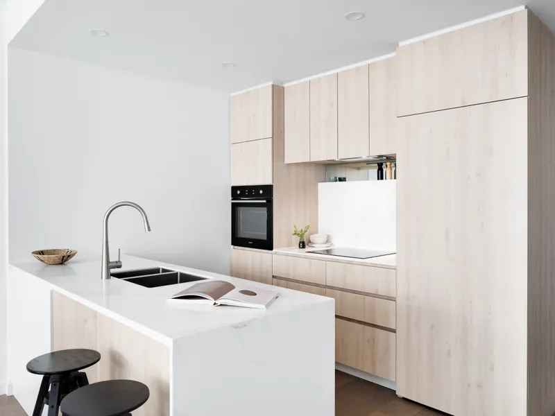 Light-filled 1- bedroom apartment. Only 5% deposit*. Save 50% on stamp duty*