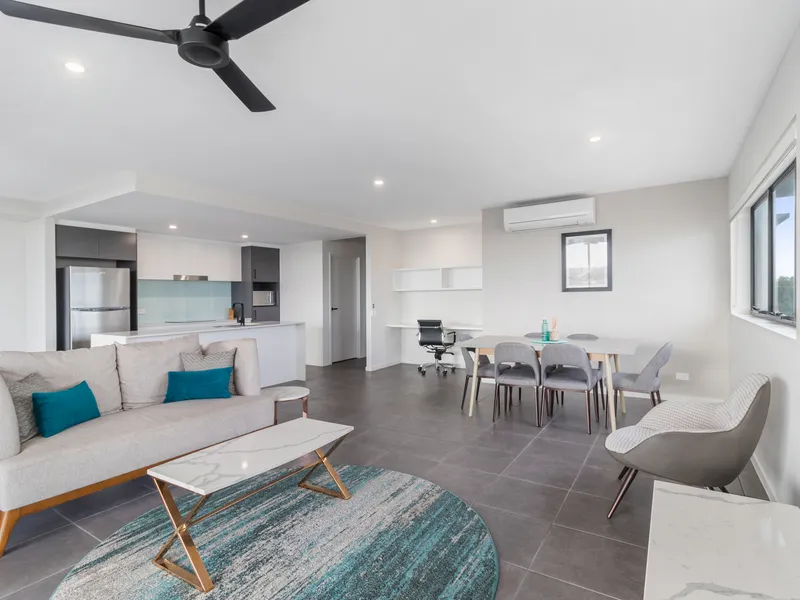 Come live the large Lifestyle or invest in this sought after central Location!