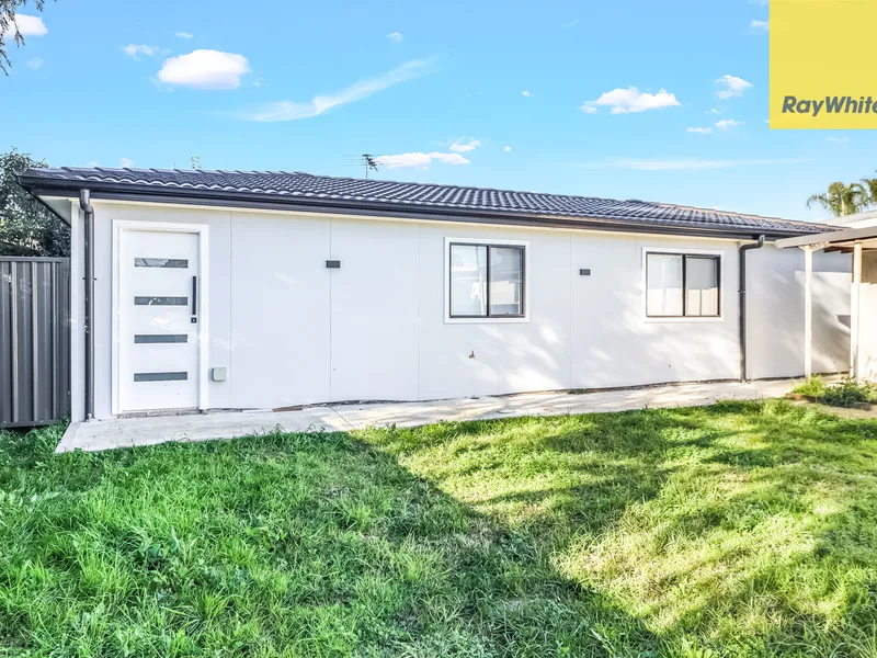 NEAR NEW TWO BEDROOM GRANNY FLAT!