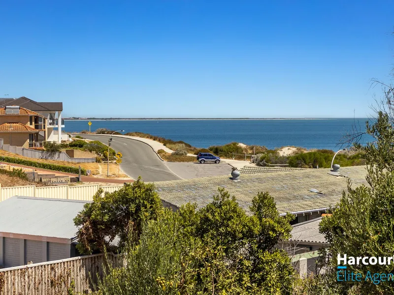 Premium 1556sqm Ocean View Position, Footsteps from the Shore