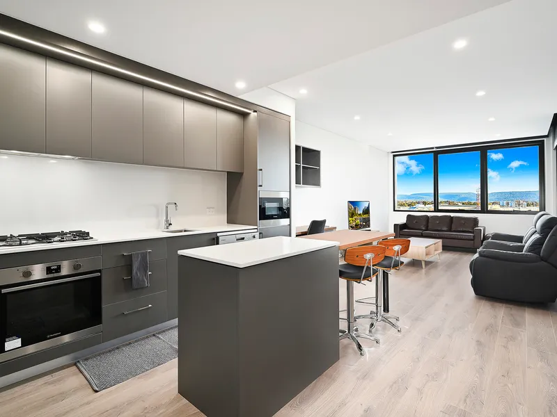 The Henry - Top Floor with Panoramic Mountains Views