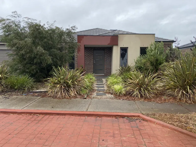 Large 5 Bedroom Home