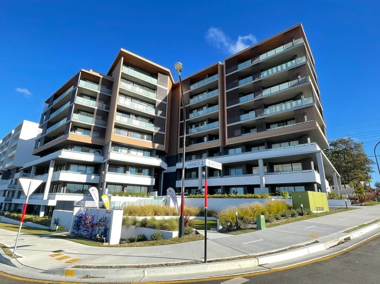 Brand New 2 Bedroom with North Facing and Extra Large Size