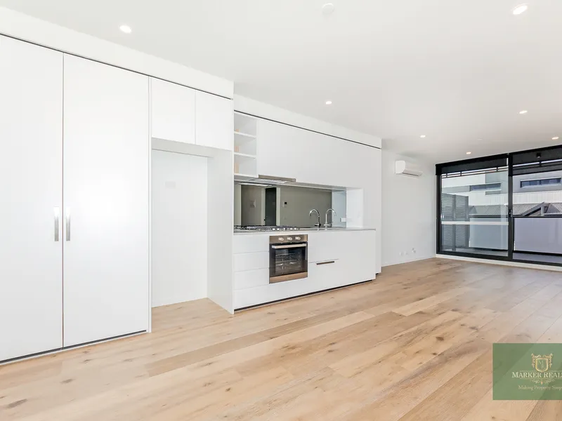 MODERN LIVING WITH A PERFECT LOCATION & VIEWS