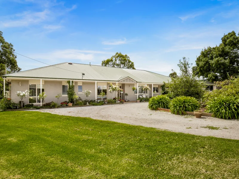 133 ACRE LIFESTYLE PROPERTY