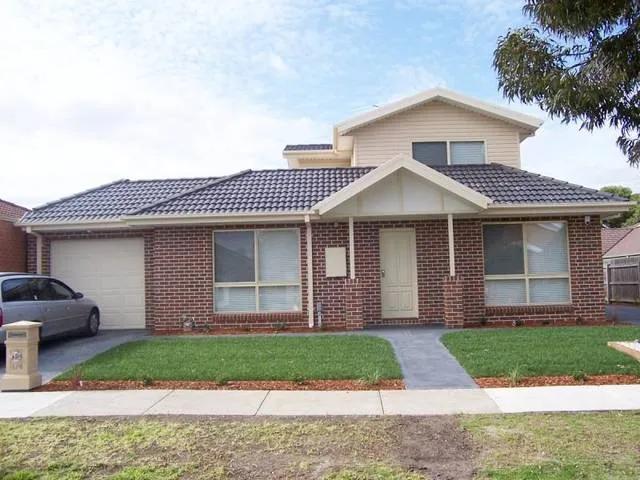 Well-presented Street Frontage Townhouse