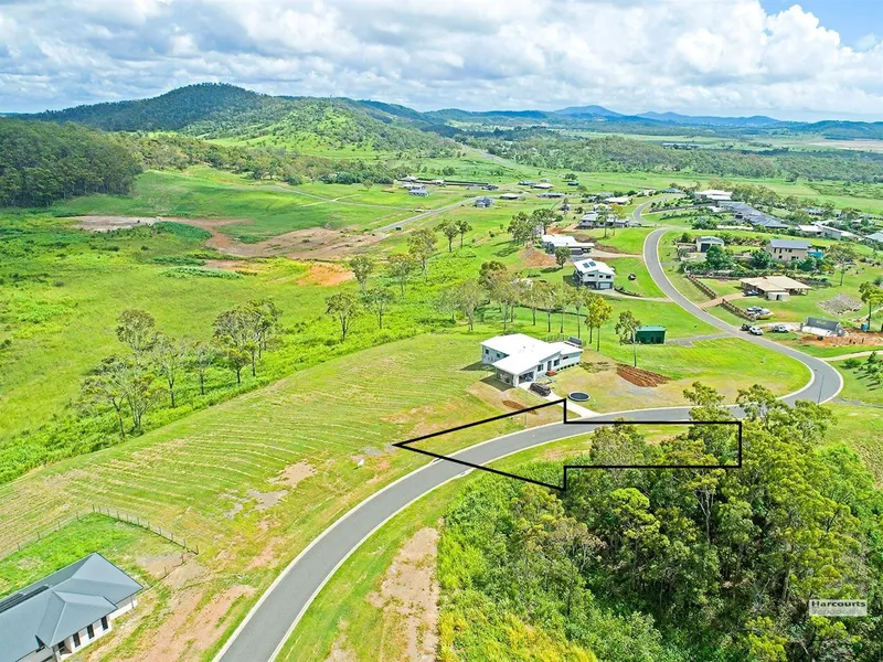 Elevated, valley & hinterland views to Yeppoon