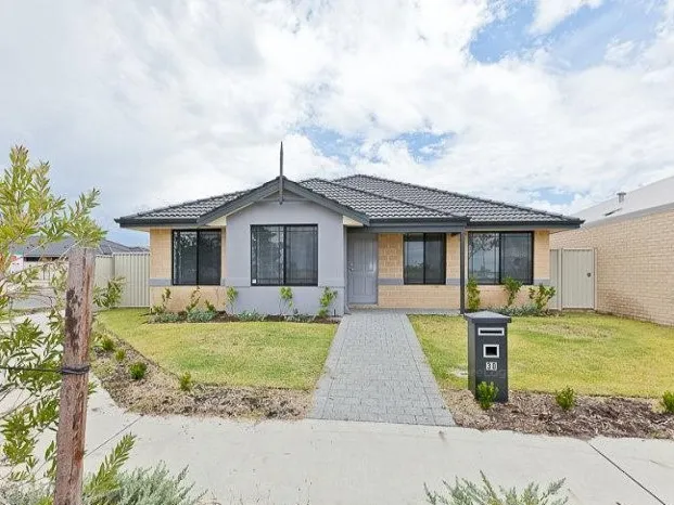 Modern 4 bedroom, 2 bathroom home