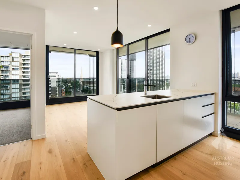 Luxury Living Penthouse St Kilda Apartment