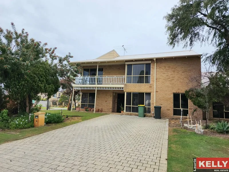 Don't miss this fantastic opportunity to lease this beautiful family home - Lawn moving included.