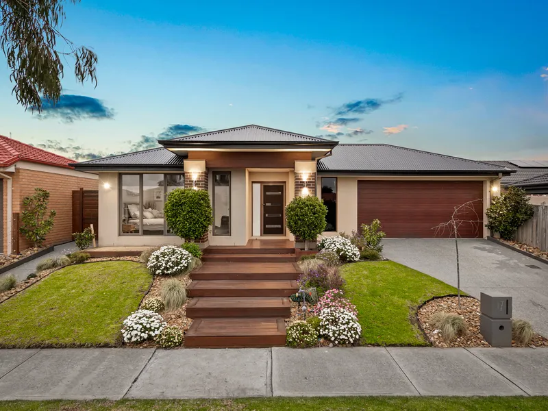 Premium Display-Quality Henley Home In Exclusive Casiana Grove