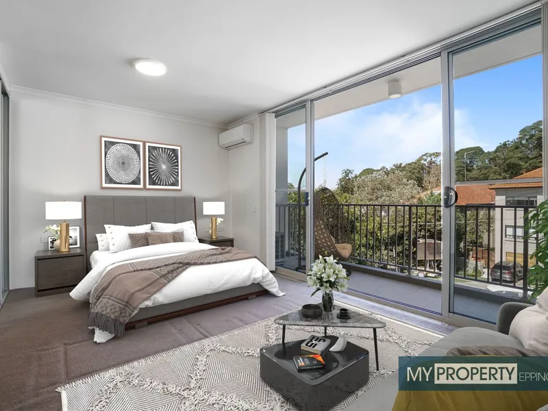 CHOICE OF 2 MODERN STUDIOS - FREE NBN INTERNET & WALK TO BEACH