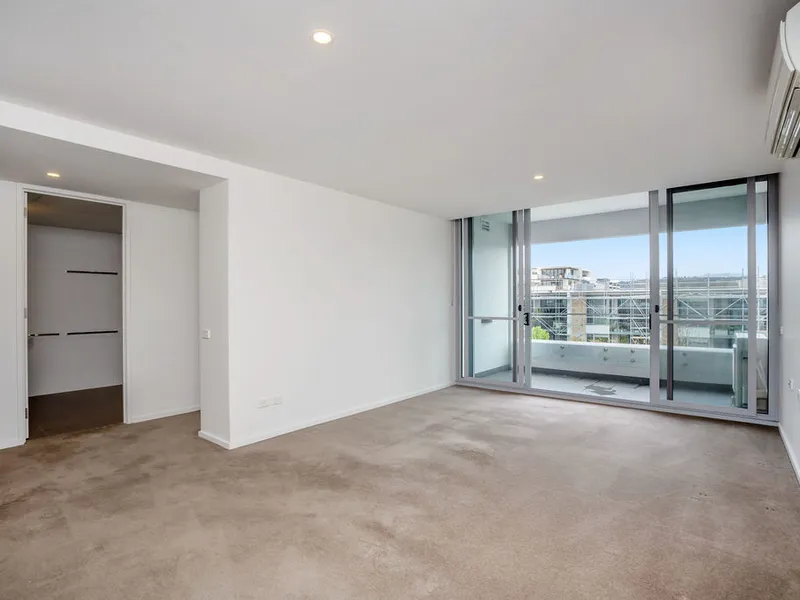 80m2 1 Bedroom + Study Apartment in 'Quayside'