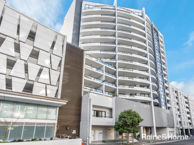 HEART of the CBD! Two Bedroom Apartment