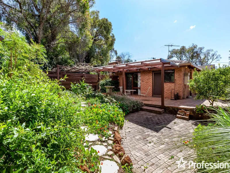 The charm of an English cottage