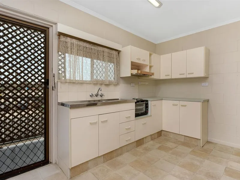 Lovely Unit across for the Bay !