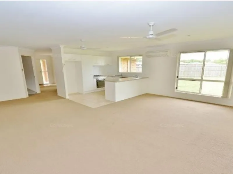 $350,000 4,2,2,2 on 648 m2 – invest or occupy.