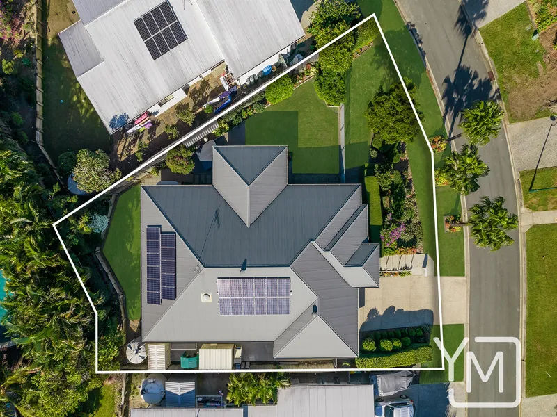 Stylish Family Home – Sought After Ridge Haven Estate