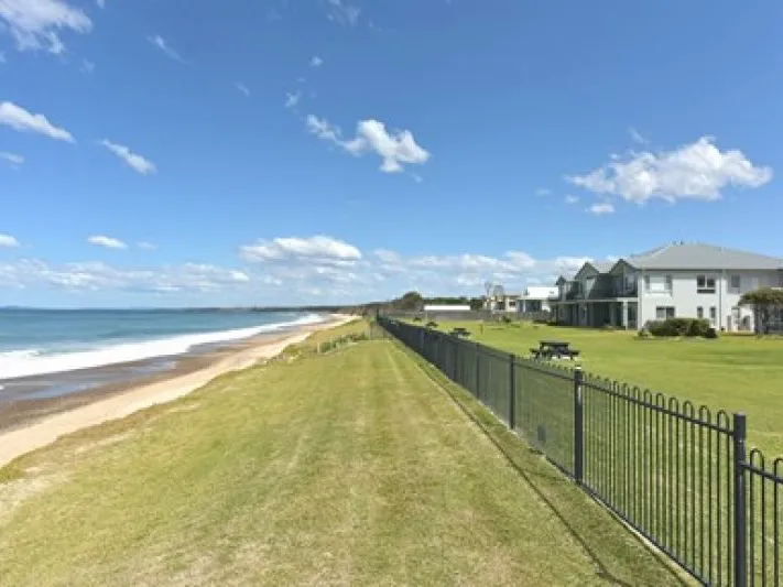 Two bedroom Apartment in Beachfront Meridian Resort located in much sort after Old Bar Beach NSW