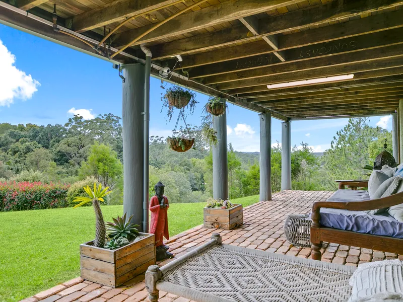 Renovated home with rural feel and coastal convenience