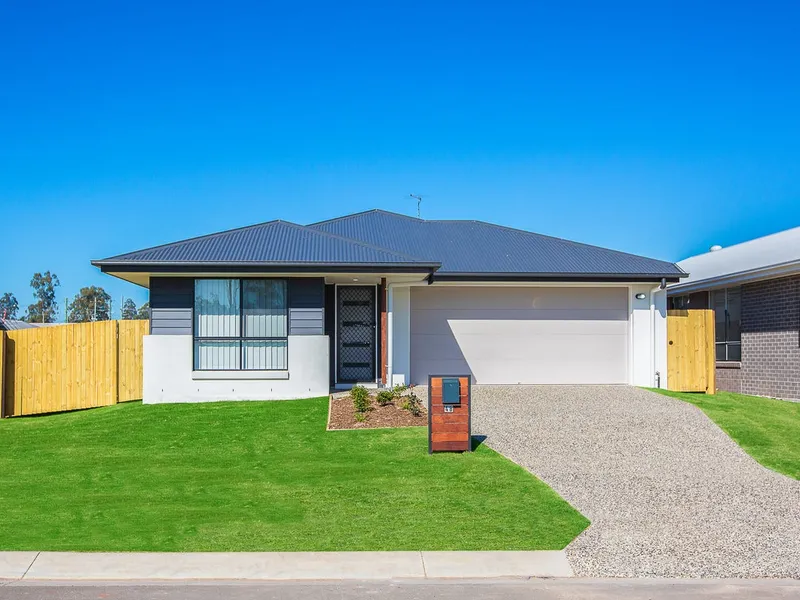 Impressive 4 bedroom home - Near new!