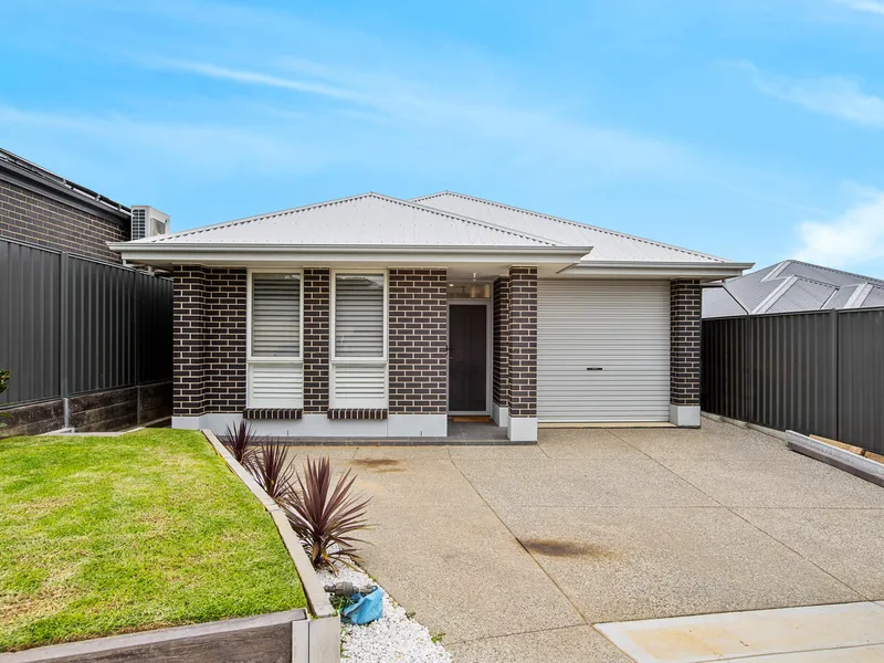 This immaculate, family home, boasts contemporary designs throughout and is complemented by it's prominent location