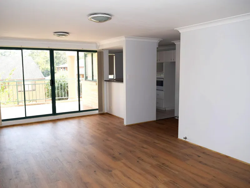 GOOD CONDITION 2 BEDROOM APARTMENT! WALK TO CBD BANKSTOWN!