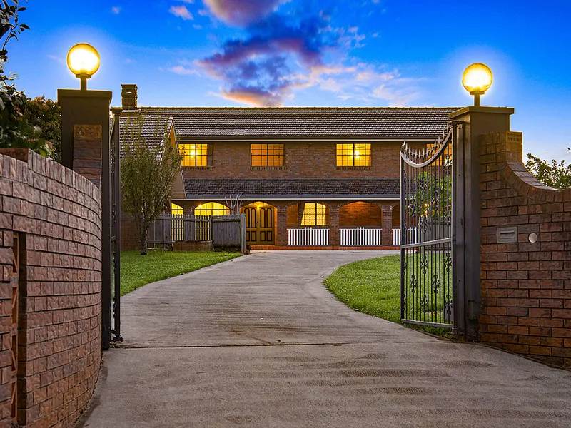 An Extraordinary Estate… Opportunity Knocks