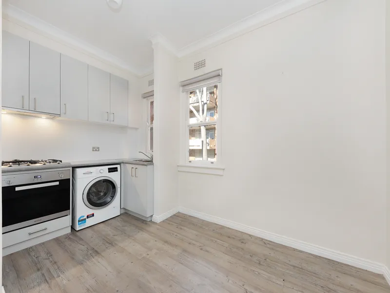 NORTH FACING 2 BEDROOM APARTMENT WITH LOCK-UP GARAGE