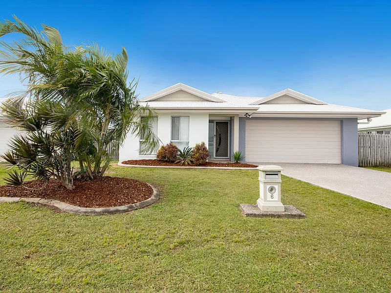 MORE TO MORETON THAN MEETS THE EYE !