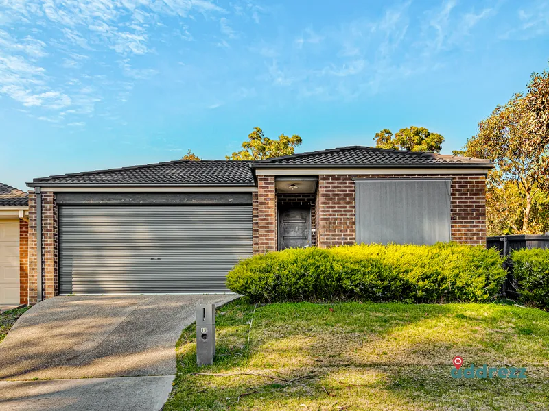 Comfort and Convenience at 15 Penarie Place, Pakenham