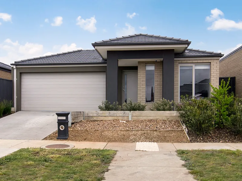 STUNNING FOUR BEDROOM FAMILY HOME