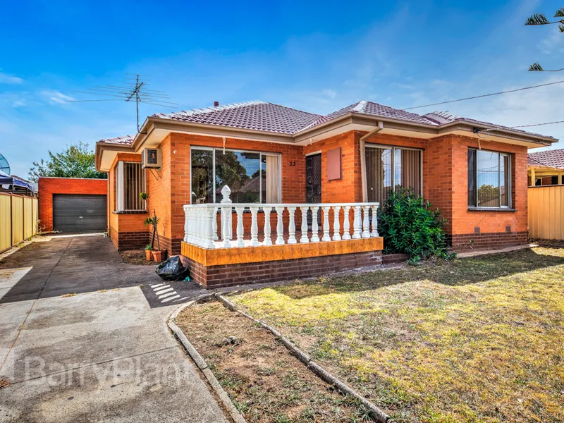 Family Home close to schools