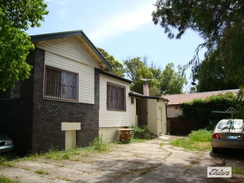 Charming & Quirky & Pet Friendly!