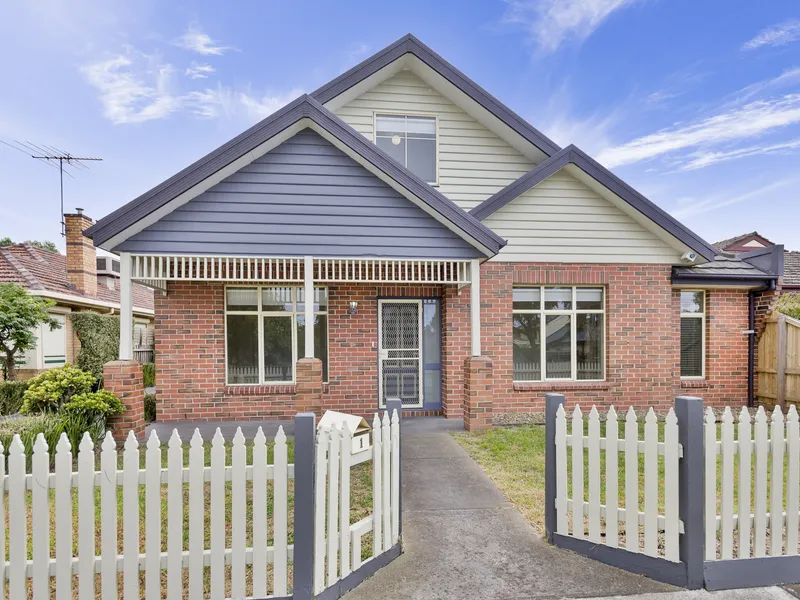 STUNNING, SPACIOUS, SUPERIOR!