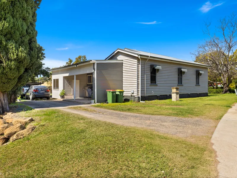 Tidy Colonial Home on Acreage