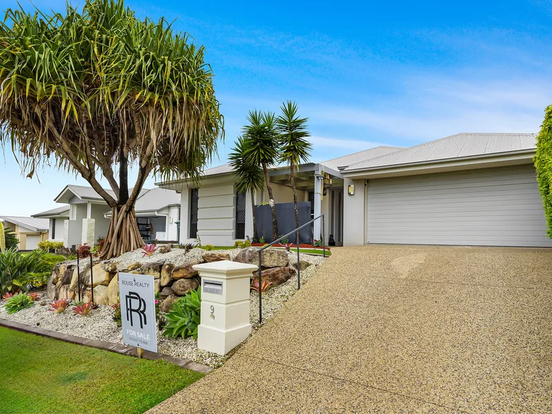 Fantastic Floor Plan, and Spacious and neat as a pin